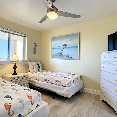 Villa Oceanfront Balcony, Pool, Bbq, Steps To Flagler Ave New Smyrna Beach Exterior foto