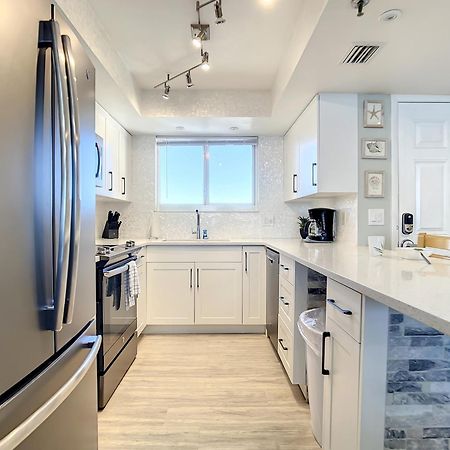 Villa Oceanfront Balcony, Pool, Bbq, Steps To Flagler Ave New Smyrna Beach Exterior foto